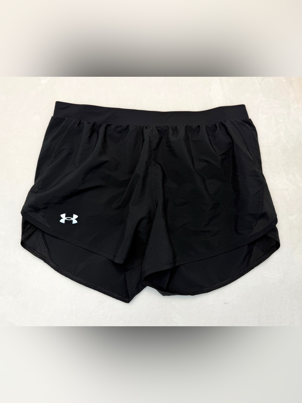 Under Armour Women's Black Fly-By 2.0 Running Shorts Size L Lined Inner Pocket